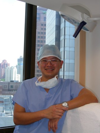 dr-khoo-in-scrubs